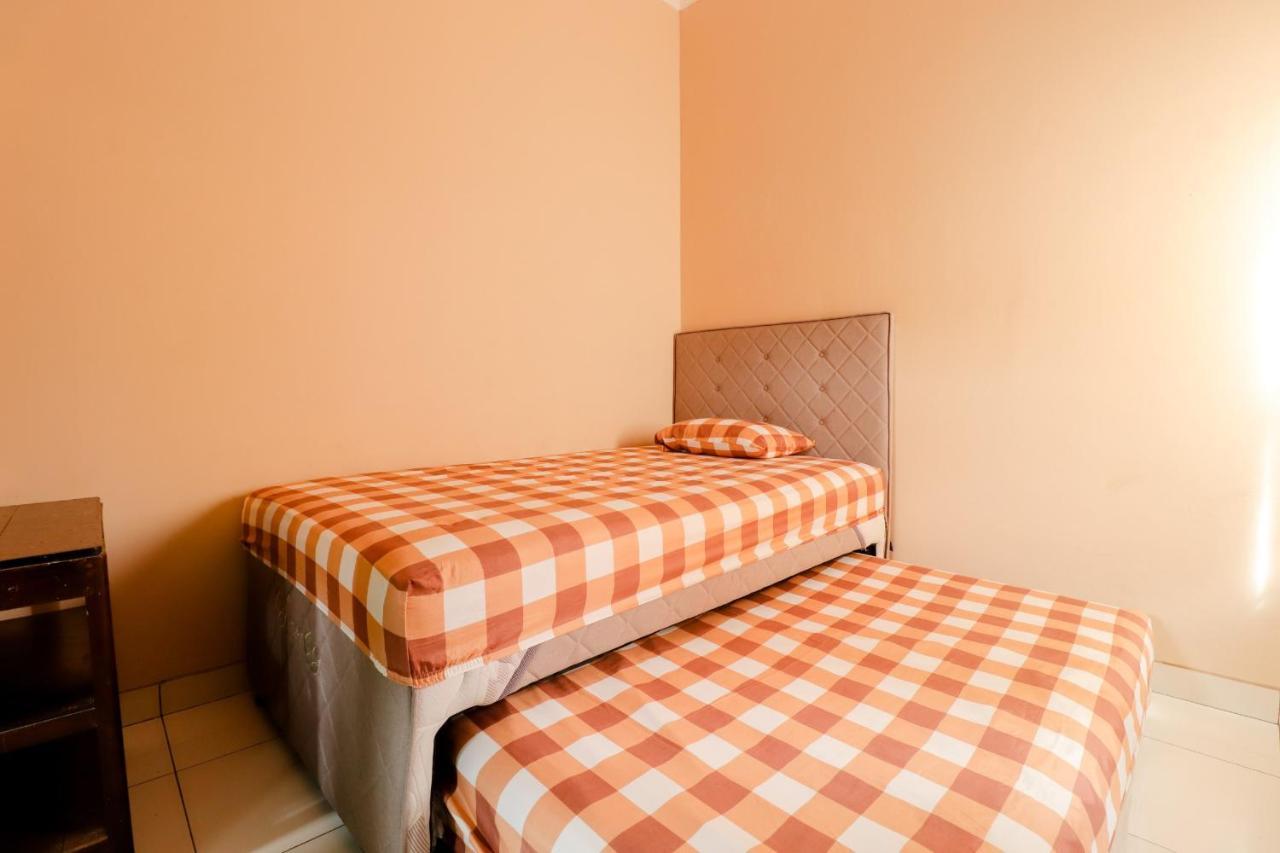 Griya 90Tr Syariah Hotell Ngaglik Exteriör bild